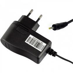 Akyga Univerzální nabíječka na tablet 5V/2A 10W DC 2.5x0.7mm