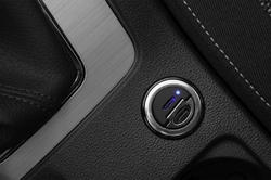Autonabíječka FIXED s 2xUSB-C výstupem v miniaturním provedení, podpora PD, 30W, černá