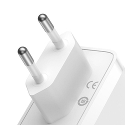 Baseus GaN5 Pro rychlonabíjecí adaptér 2x USB-C + USB-A 140W bílá