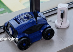 CF Automatický vysavač CF 100 AKU