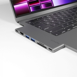 Epico 7in1 Pro Hub 8K with USB-C connector - vesmírně šedý