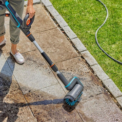 Gardena 14842-20 Akumulátorový multi čistič AquaBrush Universal 04/18V P4A sada