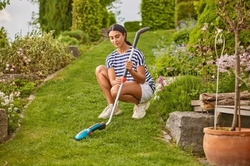 Gardena 9889-20 akumulátorové nůžky na trávu ComfortCut Li – sada