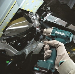 Makita TD112DMZ Aku bezuhlíkový rázový šroubovák Li-ion CXT 12V,bez aku Z