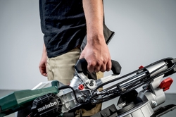 Metabo KGS 305 M Pokosová pila s pojezdem 