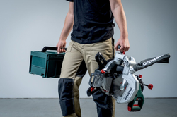 Metabo KS 216 M (610216900) + pilový kotouč