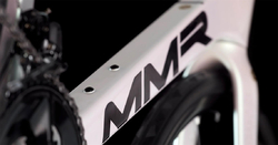 Silniční kolo MMR ADRENALINE 50 - Pearlwhite N Black - vel.XL  24/2025