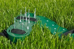 SIXTOL Provzdušňovač trávníku na obuv GRASS AIR 
