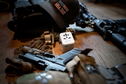 Tactical PTP Travel Adapter bílý
