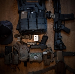 Tactical PTP Travel Adapter bílý