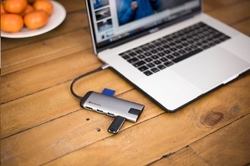 VERBATIM USB-C Multiport HUB, 3x USB 3.0, 1x USB-C, HDMI, LAN, SD, microSD, šedá dokovací stanice